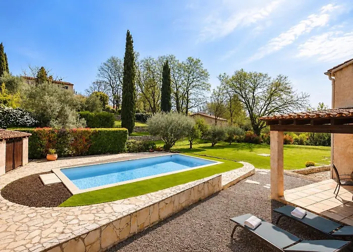 Oasis En Provence - Studio De Charme Avec Jardin Et Piscine Privee